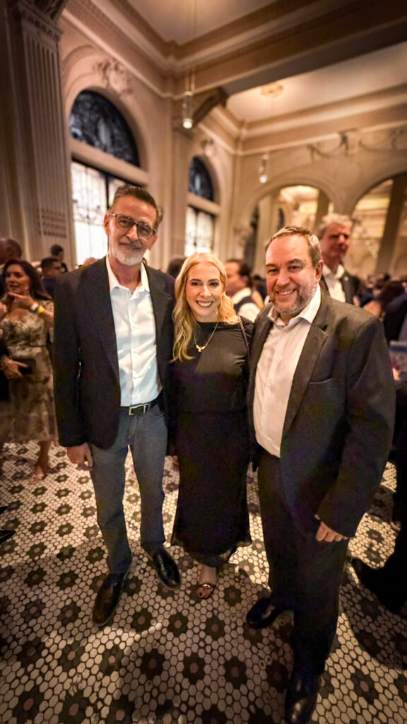 Foto de Jayme Wiss Jr, Tatiana Menezes e Paulo Ventura Presidente da UBRAFE