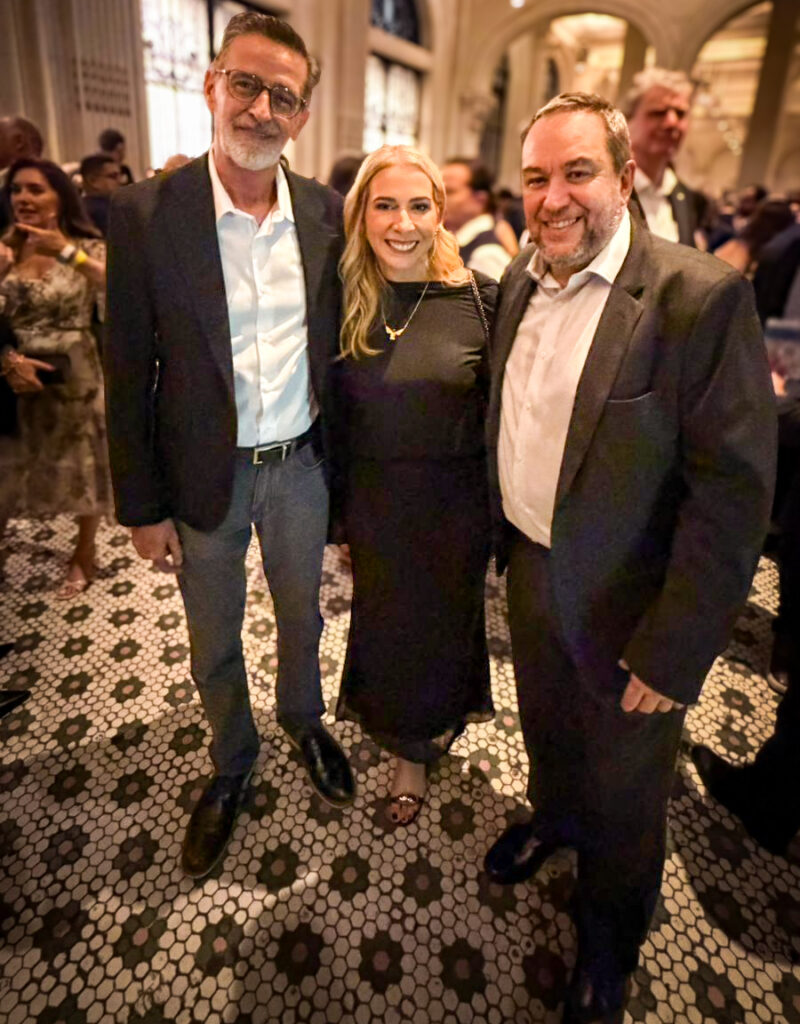 Foto de Jayme Wiss Jr, Tatiana Menezes e Paulo Ventura Presidente da UBRAFE