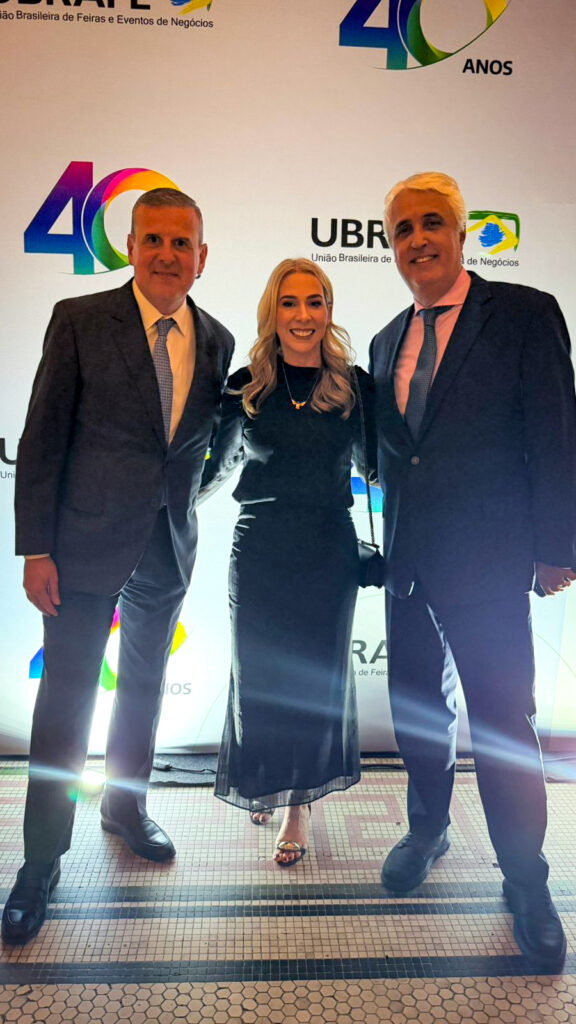 UBRAFE - Foto do Juan Pablo de Vera - CEO DIEX MÍDIA, Tatiana Menezes - Dir. do Recife Expo Center e Dir. da Insight Feiras & Negócios e Paulo Octávio de Almeida - Superintendente da UBRAFE